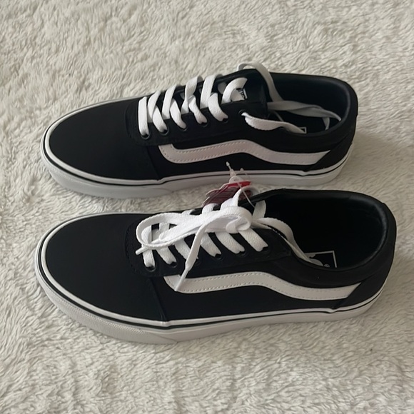 (NWT) Vans Ward Women’s Shoes in Black & White, Size: 9 - Picture 14 of 17
